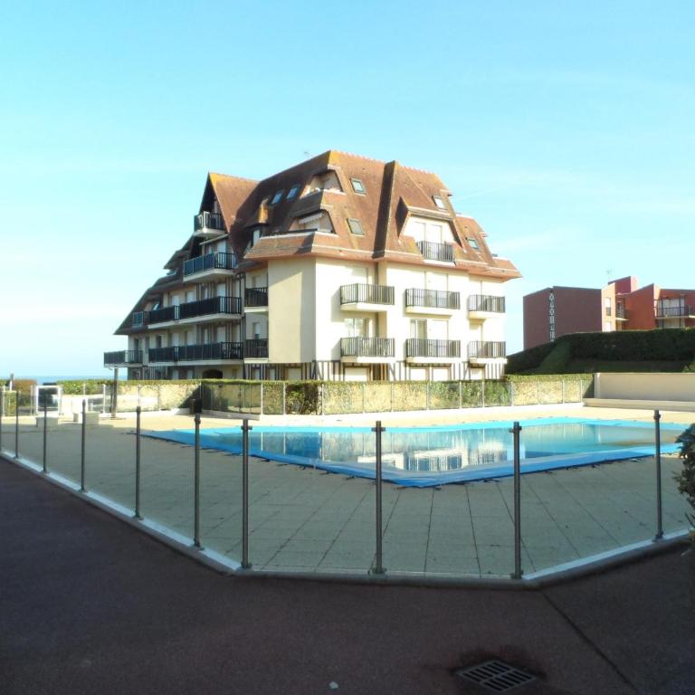 Cabourg: Appartement 2 pièces proche plage avec piscine et parking - FR-1-487-299 - Apartment (4 Adults) - 9