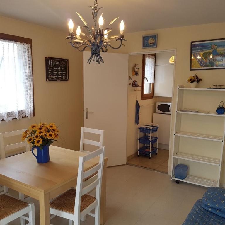 Appartement 2 pièces à Cabourg - Proche plage et centre-ville, balcon et parking privé - FR-1-487-300 - Appartement (4 Adultes) - 6