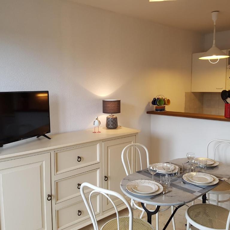 Charmant T2 à Cabourg, proche plage et centre-ville, balcon et parking gratuit - FR-1-487-312 - Apartment (4 Adults) - 2
