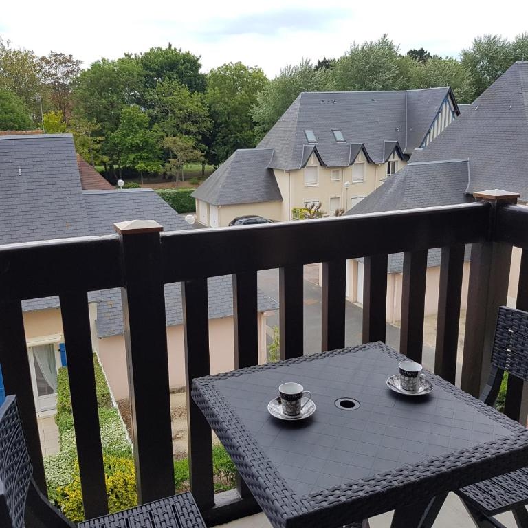 Charmant T2 à Cabourg, proche plage et centre-ville, balcon et parking gratuit - FR-1-487-312 - Apartment (4 Adults) - 4