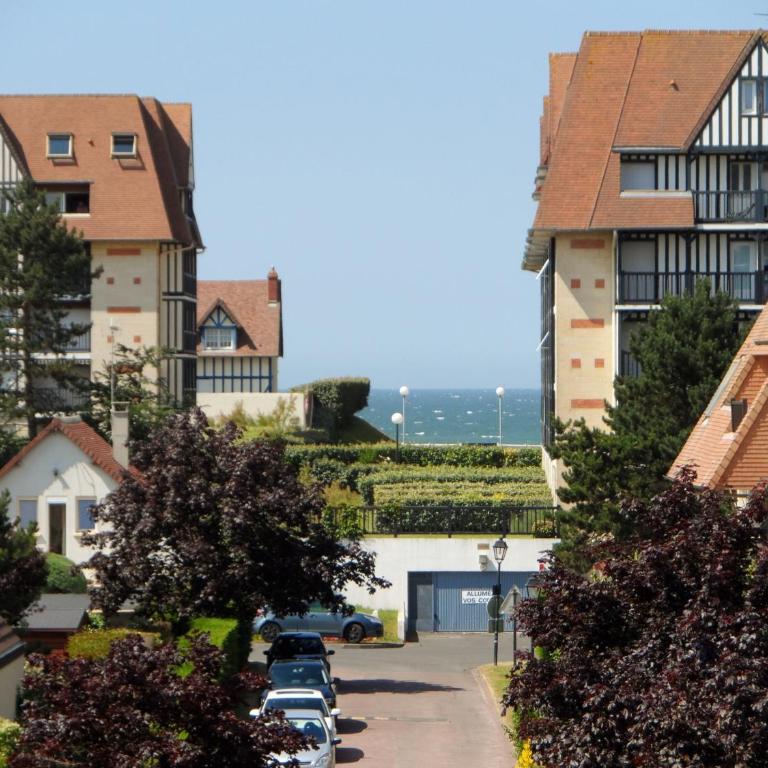 Appartement 3 pièces à Cabourg, 300m de la plage, 6 pers, balcons, parking, animaux acceptés - FR-1-487-296 - Appartement (6 Adultes) - 2