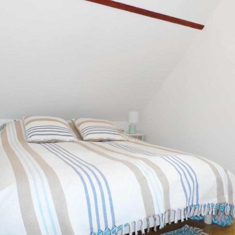 Maison Cozy au Coeur de Cabourg avec Terrasse, Proche Plage, pour 4 Pers., Animaux Acceptés - FR-1-487-328 - Holiday Home (4 Adults) - 10