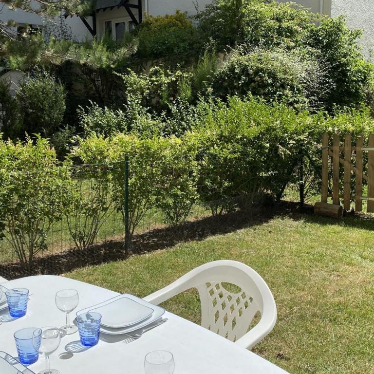 Cabourg : Studio Rez-de-Jardin Proche Plage, Animaux Acceptés, TV, Wi-Fi Optionnel - FR-1-487-331 - Studio - 11