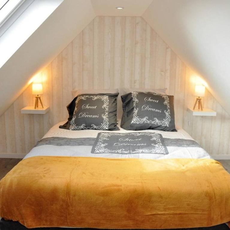 Maison de charme 3* avec jardin clos, terrasse, WIFI à 60m du Port de Perros-Guirec - FR-1-368-79 - Holiday Home (2 adults) - 2