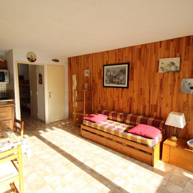 Studio cabine 4 couchages, au pied des pistes, Auris en Oisans - FR-1-297-31 - Appartement (4 Adultes) - 1