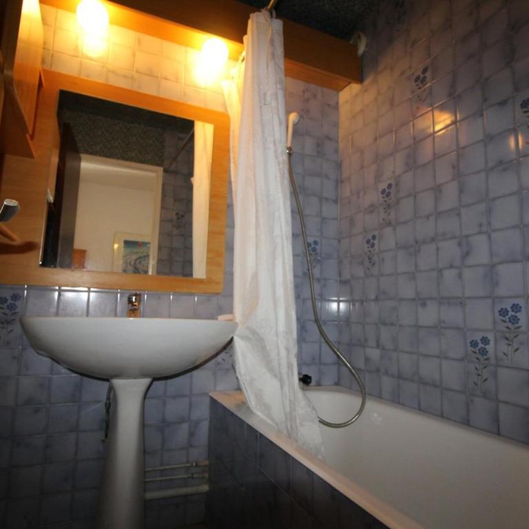 Duplex spacieux 8 pers avec parking au pied des pistes à Auris en Oisans - FR-1-297-82 - Appartamento (8 Adulti) - 5