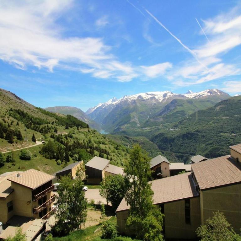 Confortable T2 au pied des pistes avec balcon et parking gratuit - FR-1-297-95 - Ferienhaus - 7