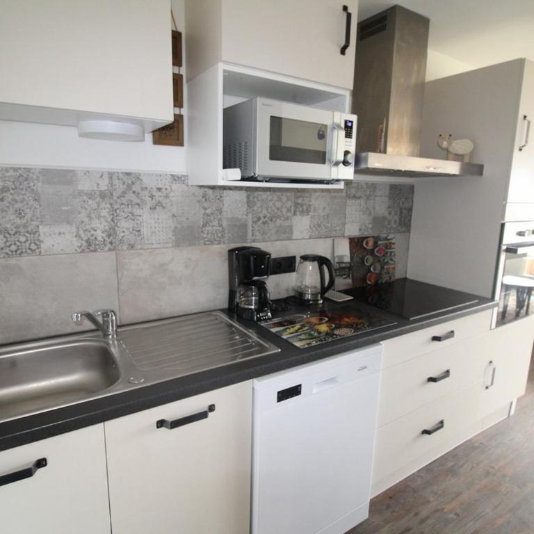 Appartement rénové 6 couchages à 150m des pistes - FR-1-297-156 - Apartment - 4