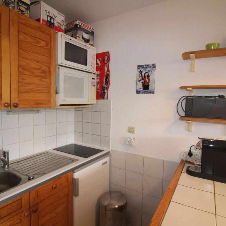 Appartement 2 Pièces avec Balcon à 400m des Pistes, Parking Gratuit - FR-1-297-161 - Appartement - 6