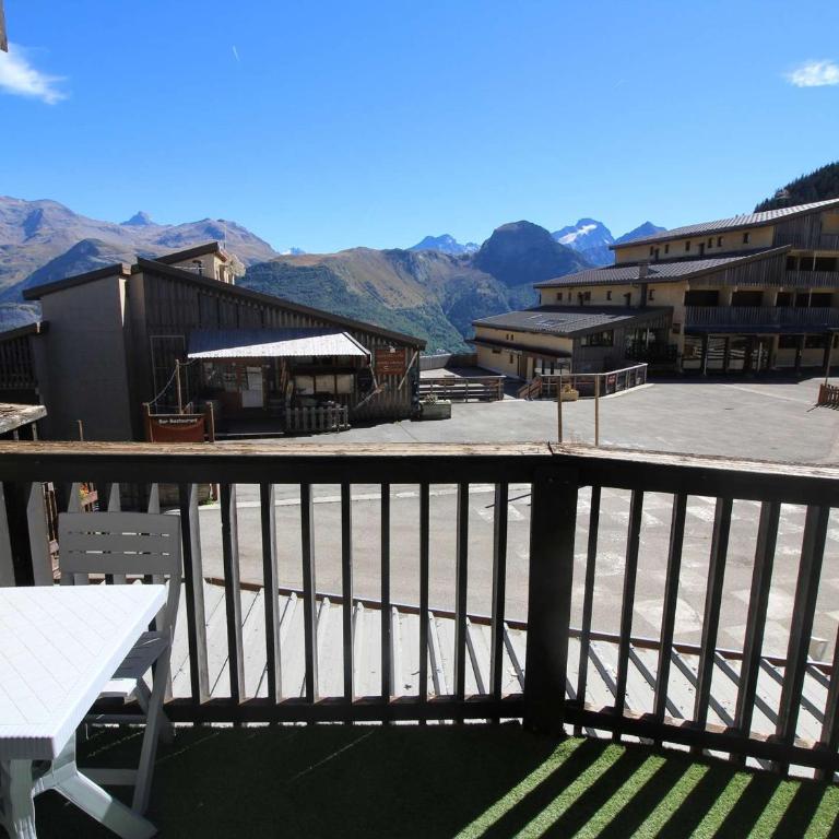 Studio cabine rénové, 4 couchages, pied des pistes, parking, balcon sud - FR-1-297-160 - Apartment - 2