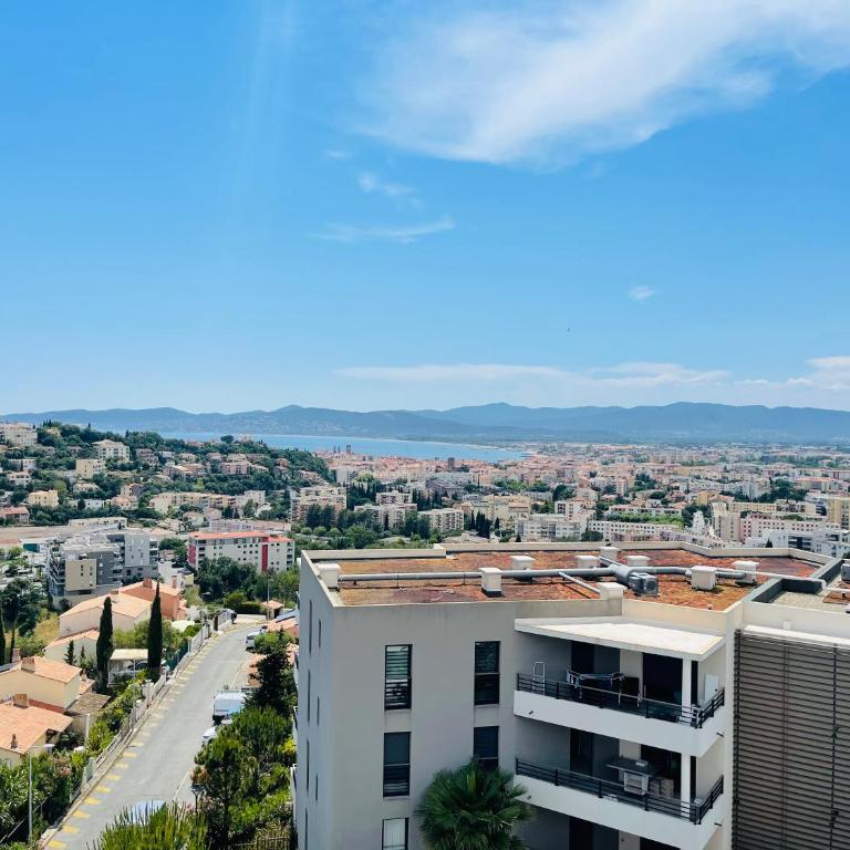 Très bel appartement -résidence avec piscine sur le toit et vue panoramique - Apartment mit 2 Schlafzimmern - 5