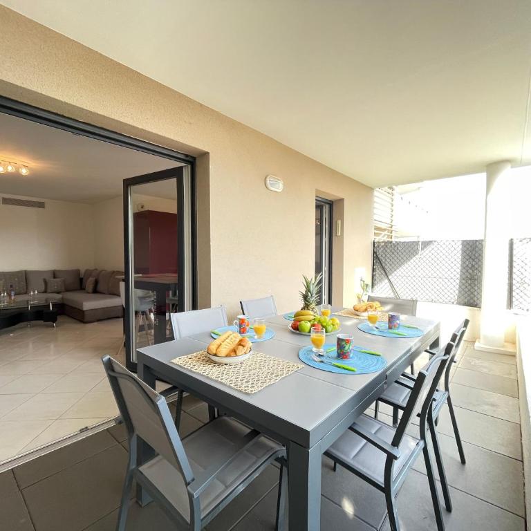 Très bel appartement -résidence avec piscine sur le toit et vue panoramique - Apartment mit 2 Schlafzimmern - 4