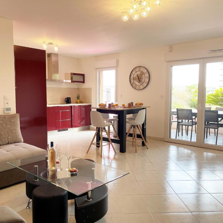 Très bel appartement -résidence avec piscine sur le toit et vue panoramique - Apartment mit 2 Schlafzimmern - 2