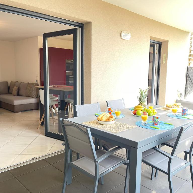 Très bel appartement -résidence avec piscine sur le toit et vue panoramique - Apartment mit 2 Schlafzimmern - 25