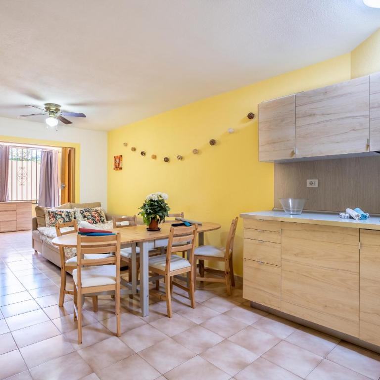 Castle Harbour Feel like home Flat Los Cristianos by LoveTenerife - Apartamento de 2 dormitorios - 8