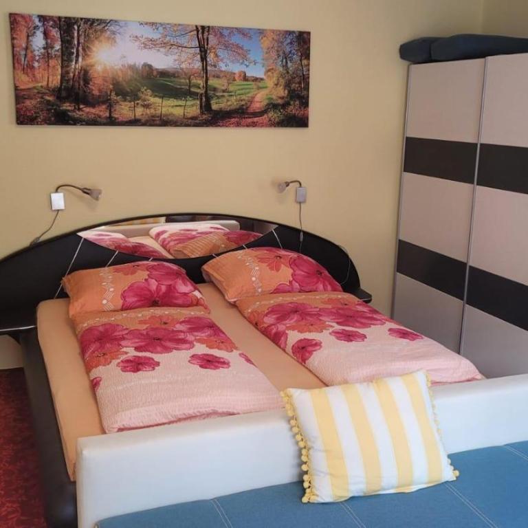 Gästehaus Raab - Doppelzimmer mit Dusche - 3