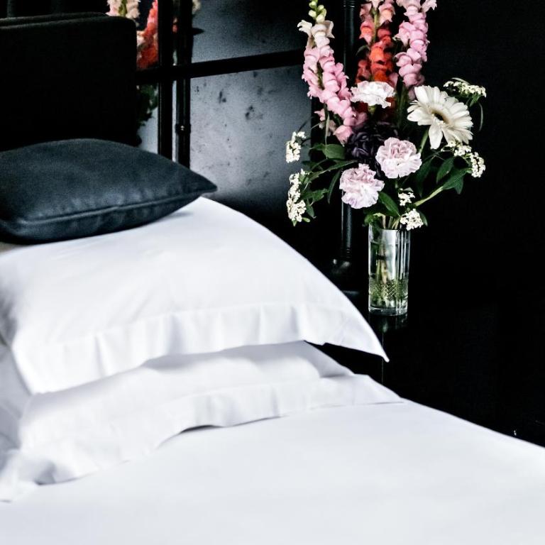 Monsieur George Hotel & Spa - Champs-Elysées - Chambre Double Classique avec Balcon - 3