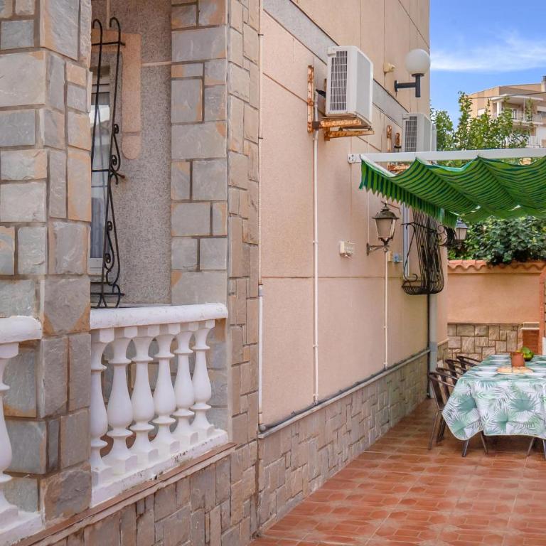 5 Bedroom Amazing Home In Cartagena - Casa de vacaciones de 5 dormitorios - 15