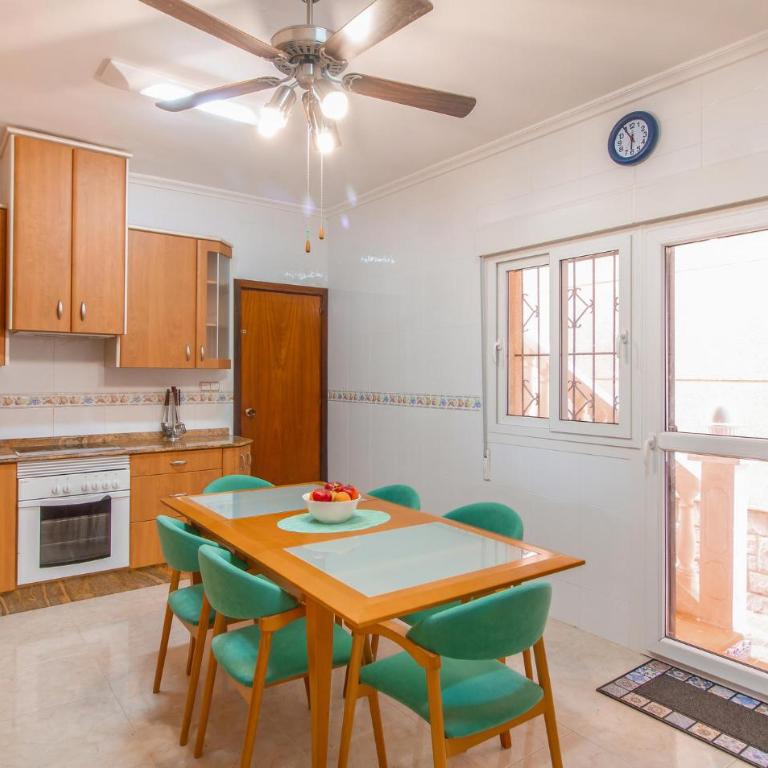 5 Bedroom Amazing Home In Cartagena - Casa de vacaciones de 5 dormitorios - 20