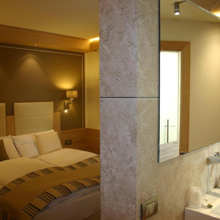 Hotel Bondi - Standard Double Room - 1