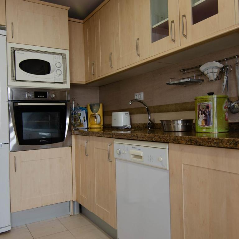 DOMUS SALAMANCA. MELCHOR CANO. Centro. 4 dormitorios - Apartamento - 6