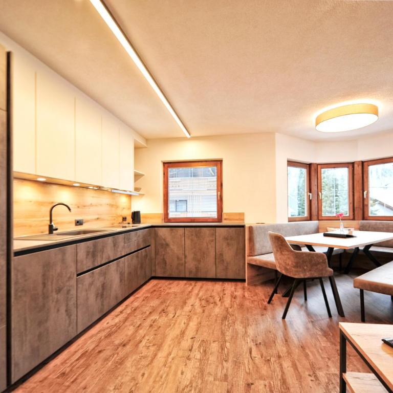 Haus Enzian - Superior Apartment - 4