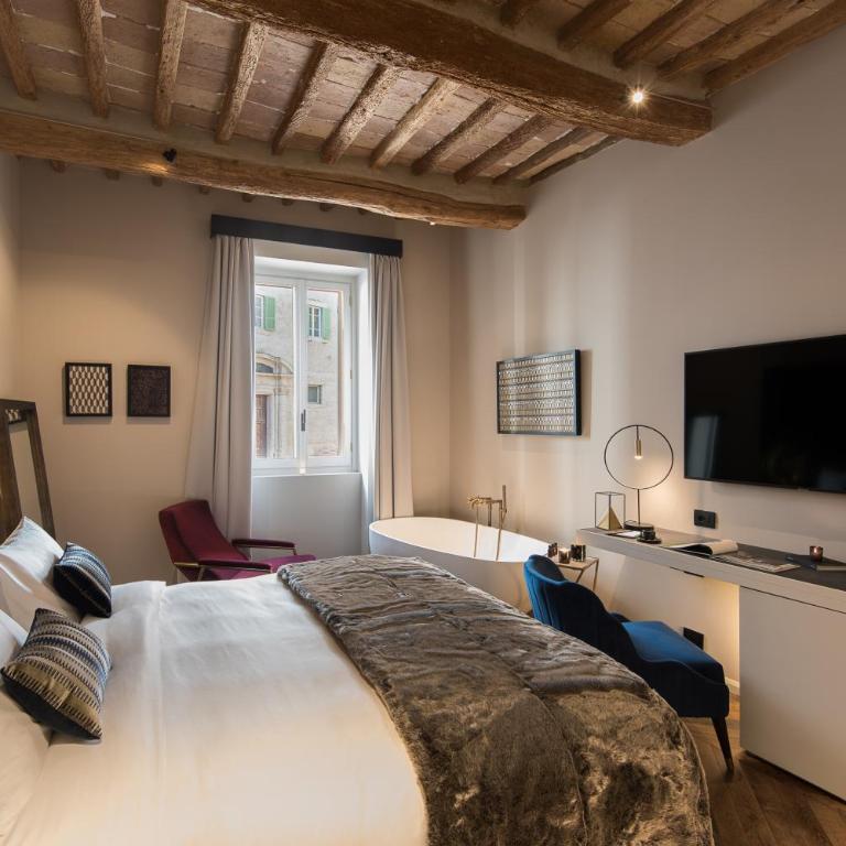 Times Suites - Guesthouse - Etruria Collection - Camera Matrimoniale Deluxe con Vasca - 1