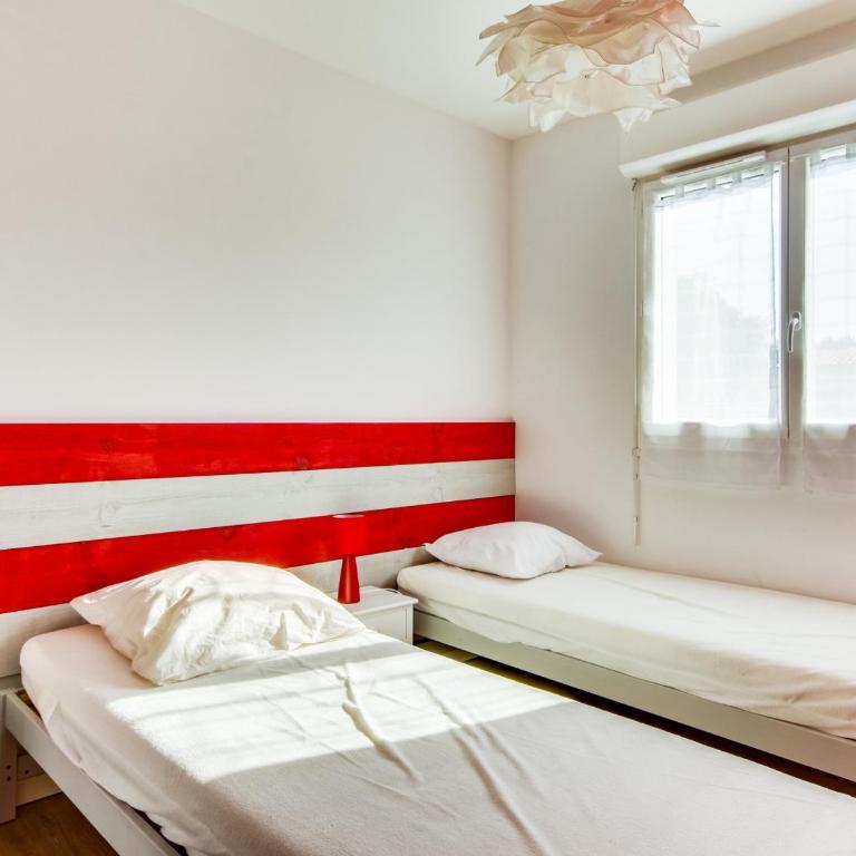Maison contemporaine Biscarrosse, 7 pers., 3 ch., Wi-Fi, sur terrain 700m², proche activités et plages - FR-1-521-44 - Maison de Vacances (7 Adultes) - 2