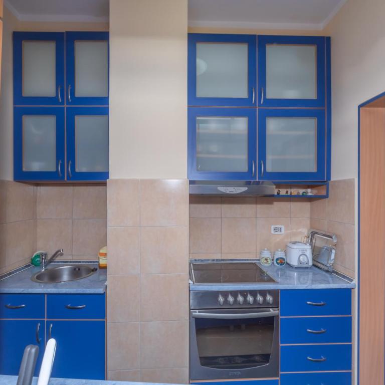 White Bear Budva - Apartman - 8