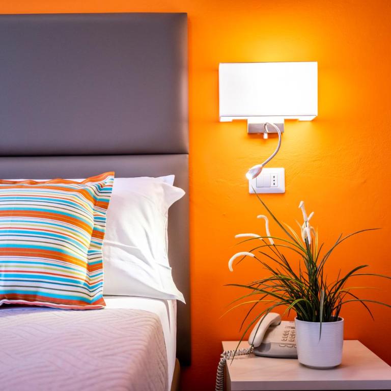 Hotel Romagna - Double Room with Balcony - 3