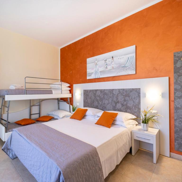 Hotel Romagna - Quadruple Room - 4