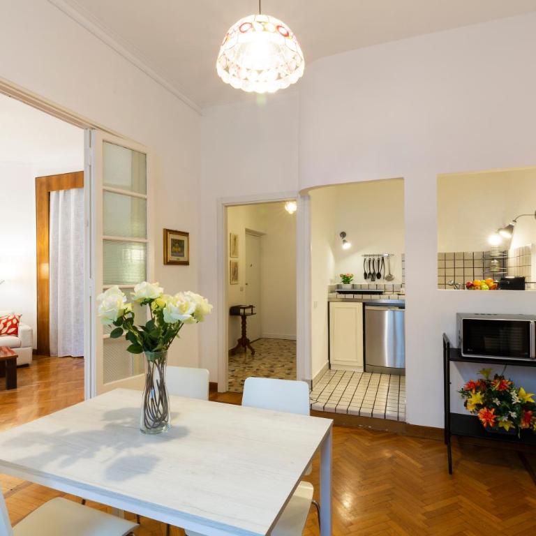 Living isola - Appartamento con 2 Camere da Letto - 2