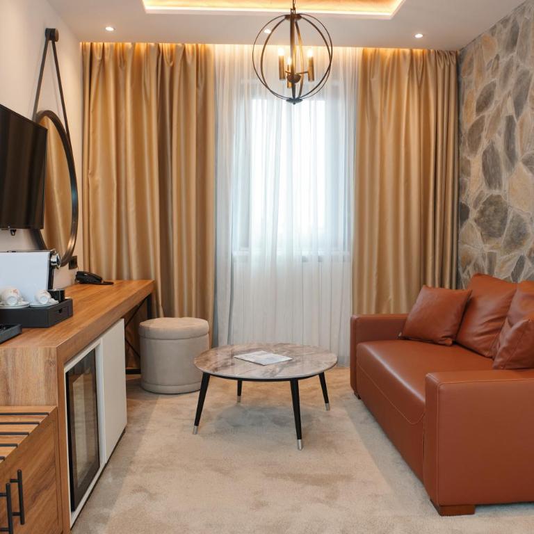 Hotel Zlatibor - Porodični Apartman Tipa "Suite" - 4