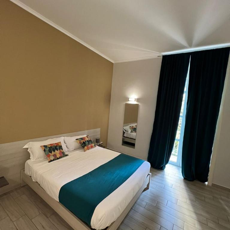 B&b ONE - Deluxe Double Room with Balcony - 1