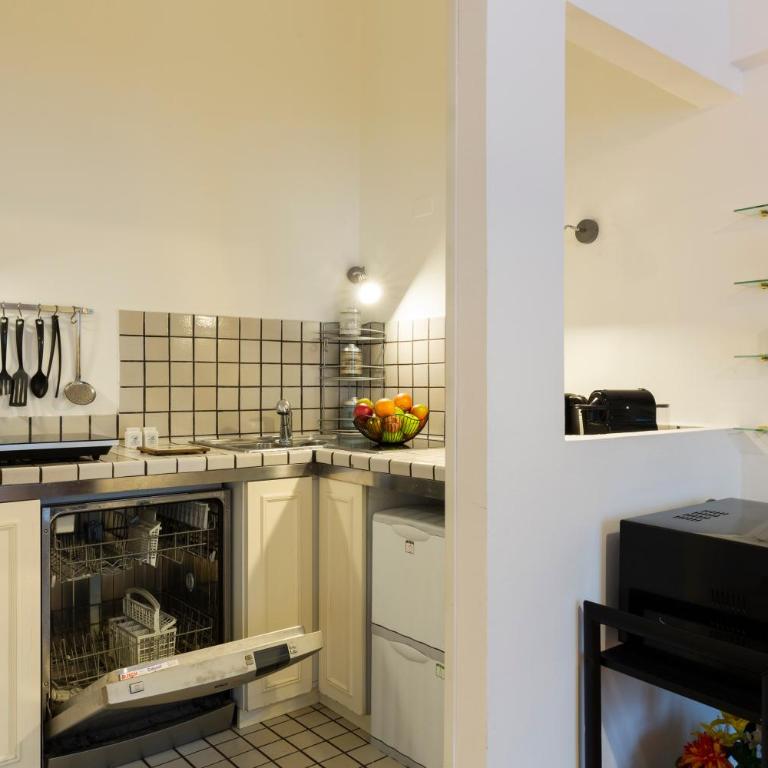 Living isola - Appartamento con 2 Camere da Letto - 10