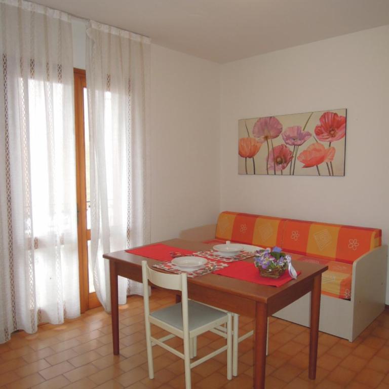 Villa Mery - Appartamento con 2 Camere da Letto - 68