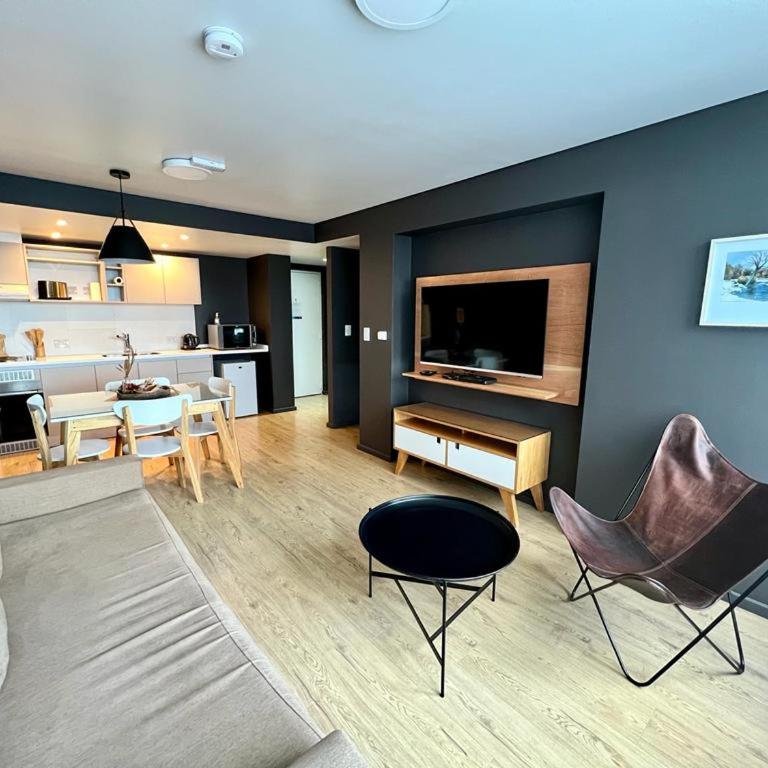 Seaport Apartments Pacifico B - One-Bedroom Apartment - 16