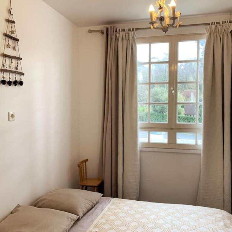 Vacances à Trouville en famille vue mer - Two-Bedroom Apartment with Terrace and Sea View - 32