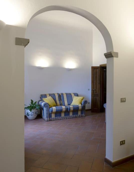 D/T Elegant & Spacious Flat 2' walk train station - Apartment - 14