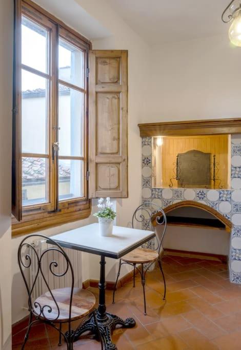 D/T Elegant & Spacious Flat 2' walk train station - Apartment - 8