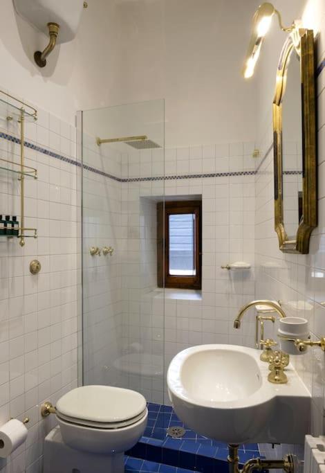 D/T Elegant & Spacious Flat 2' walk train station - Apartment - 43
