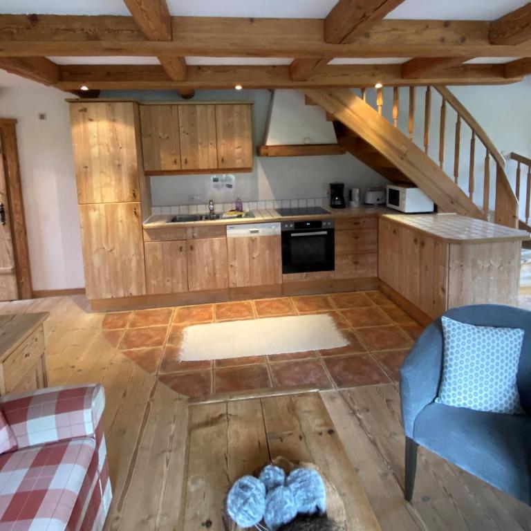 Chalet Jochpass Ferienwohnungen by HOTEL LANIG - Ferienwohnungen mit Zugang zum WellnessSpa im Hotel Lanig - Apartment mit 2 Schlafzimmern - 3