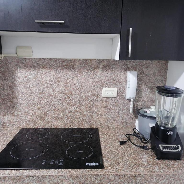 Cómodo dpto full equipo 2 hab, seguridad y parqueo privado - Two-Bedroom Apartment - 26