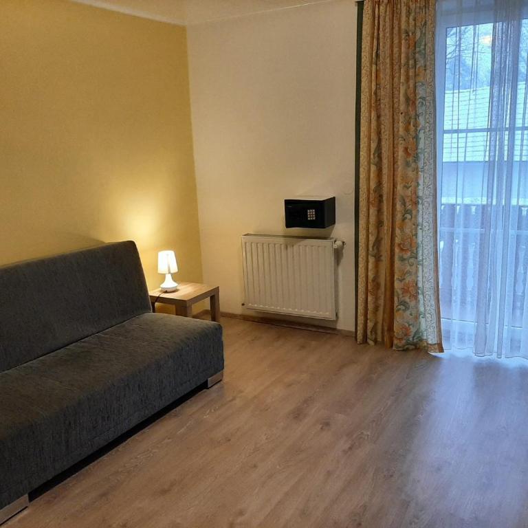 Hotel Altneudörflerhof - Familienzimmer mit Balkon - 8