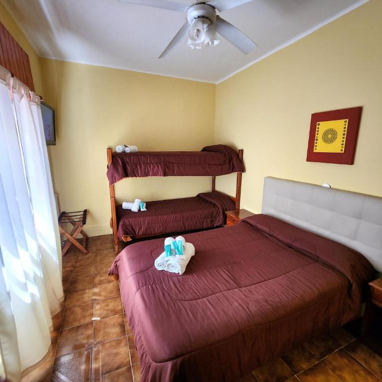Hotel Los Ángeles - Habitación Cuádruple Clásica - 2
