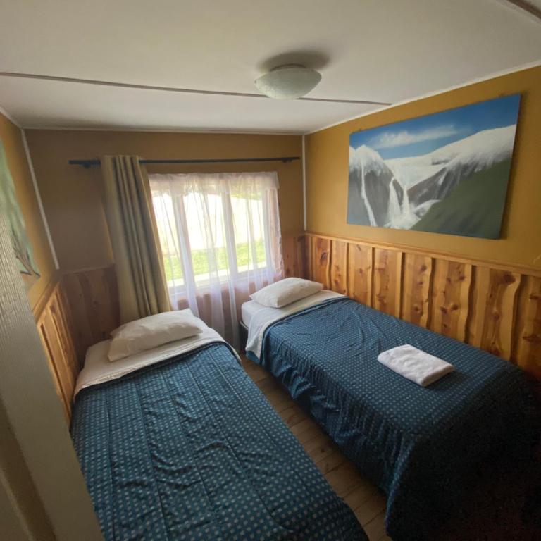 Hostería Futaleufu - Habitación Estándar con baño compartido - 2 camas - 3