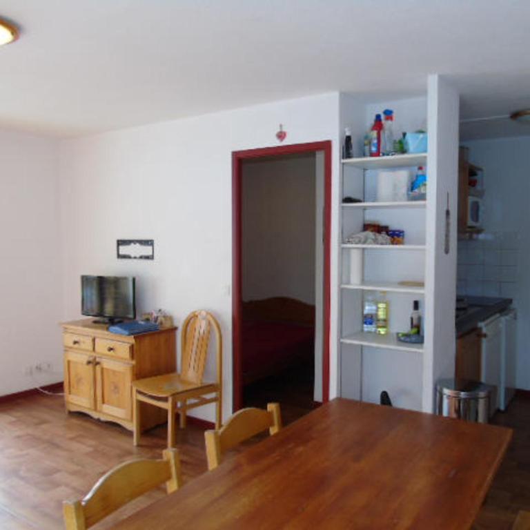 Appartement cosy 3 pièces, idéal 6 pers, proche télésièges et commerces, balcon sud vista station - FR-1-561-44 - Apartamento - 4