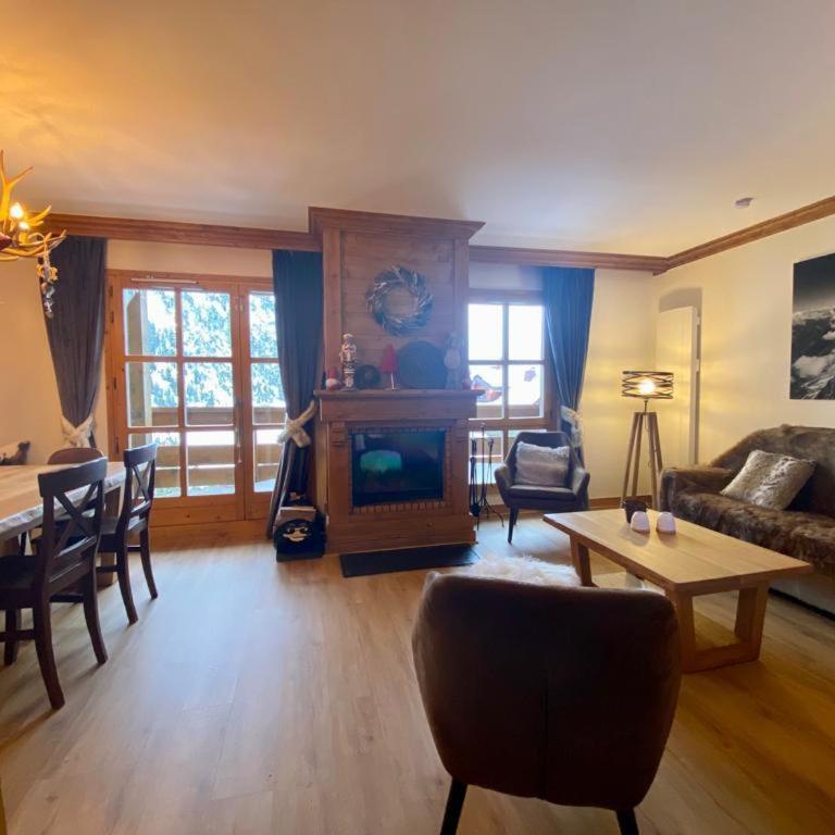 Chalet Mont Blanc - Arc 1950 - Ski-in Ski-out, 2 bed duplex, sleeps 8 - Two-Bedroom Apartment - 9