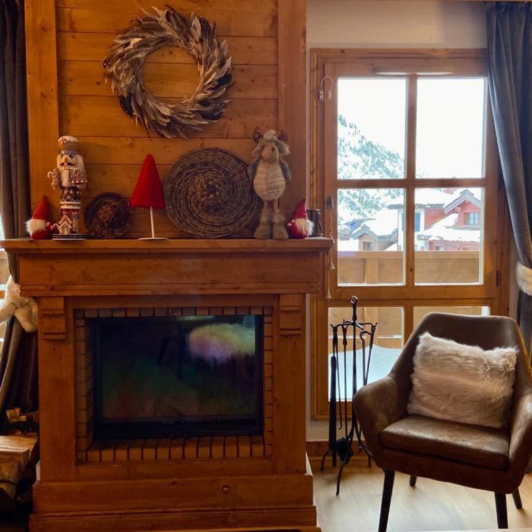 Chalet Mont Blanc - Arc 1950 - Ski-in Ski-out, 2 bed duplex, sleeps 8 - Two-Bedroom Apartment - 10