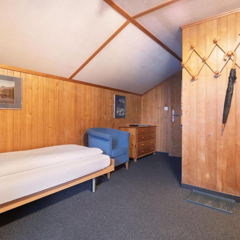 Jungfrau Lodge, Swiss Mountain Hotel - Vierbettzimmer mit eigenem Bad - 4